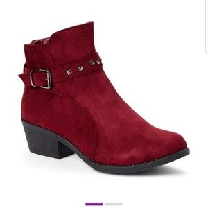 Burgundy suede booties